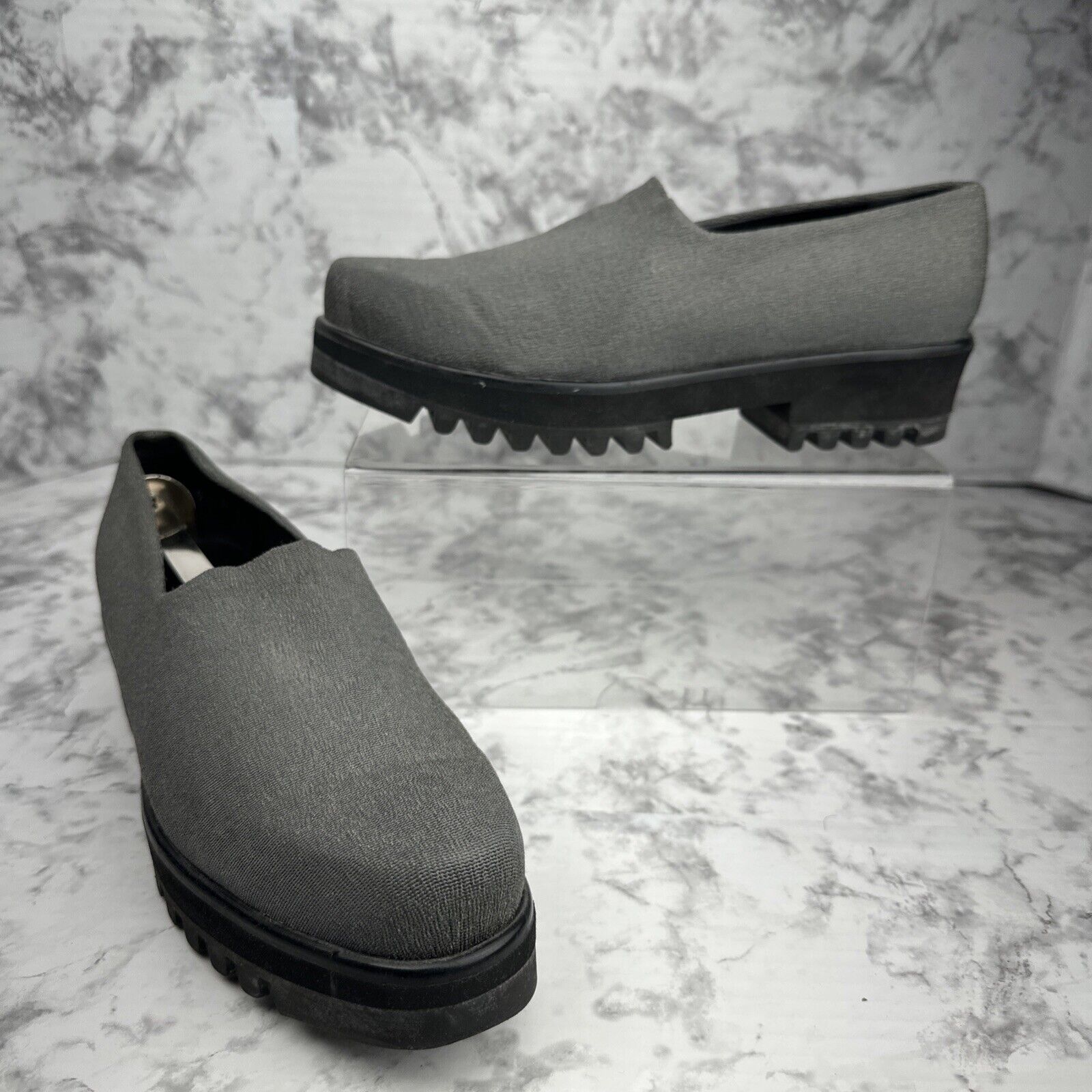 Robert Clergerie Womens Lug Sole Slip On Loafers Size 9 Pewter Gary Knit Fabric