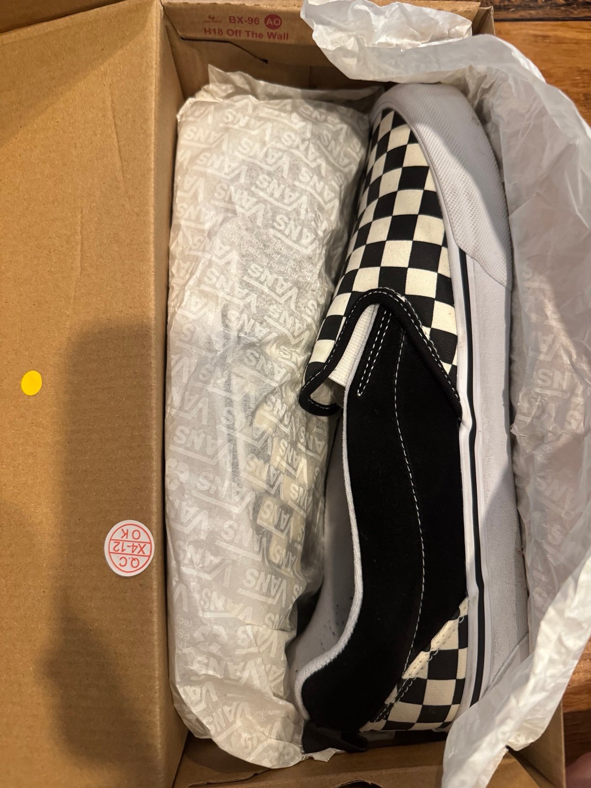 Mens 11 checkered VANS slip ons knu