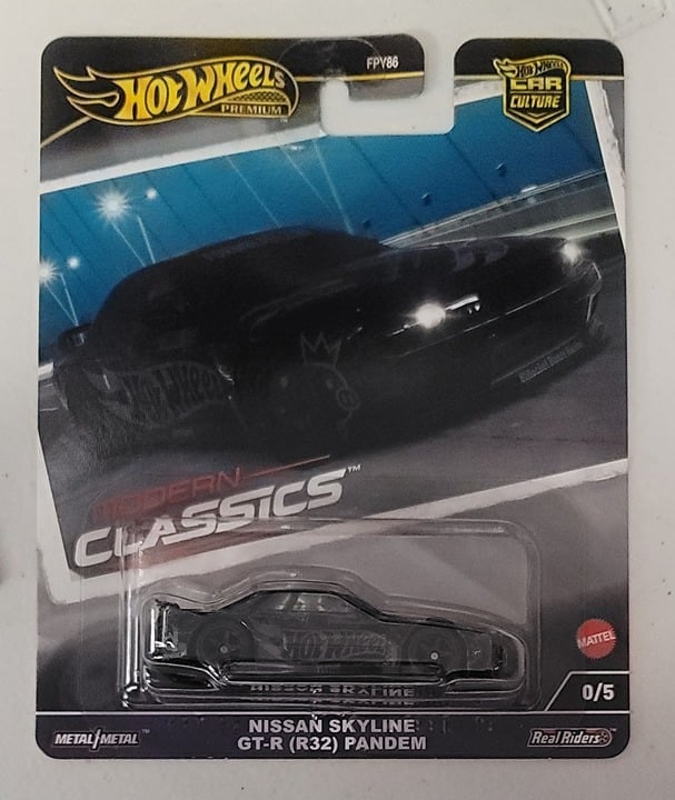 Hot Wheels Car Cult. Modern Classics 2024 - Nissan Skyline GT-R (R34) CHASE 0/5