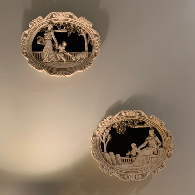 2X set Vintage 1954 Universal Statuary C