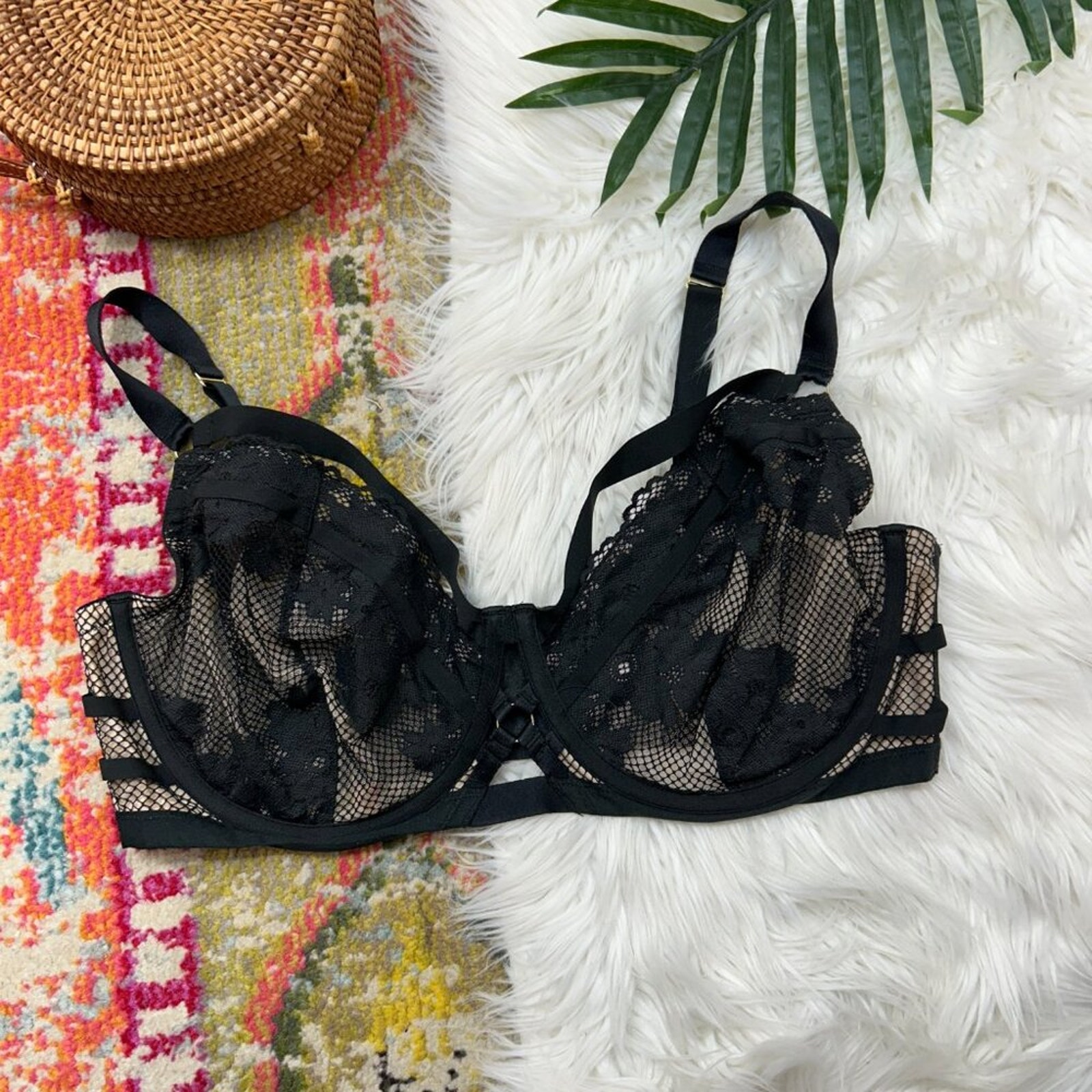 Cacique Black Strappy Cut Out Sexy Lace Bra w/ Nude Lining Plus Size 42DDD