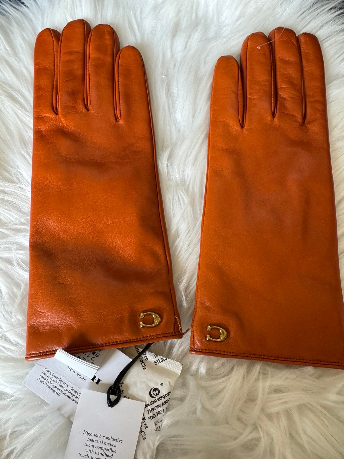 Coach -NWT Sculpted Signature sunset Leather Cashmere Tech Gloves, size 7.5
