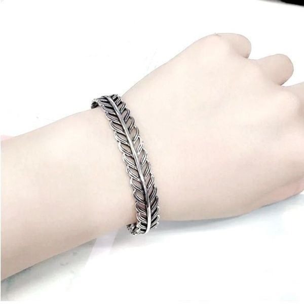 The Braided Cuff Bracelet adjustable, in 925 silver.