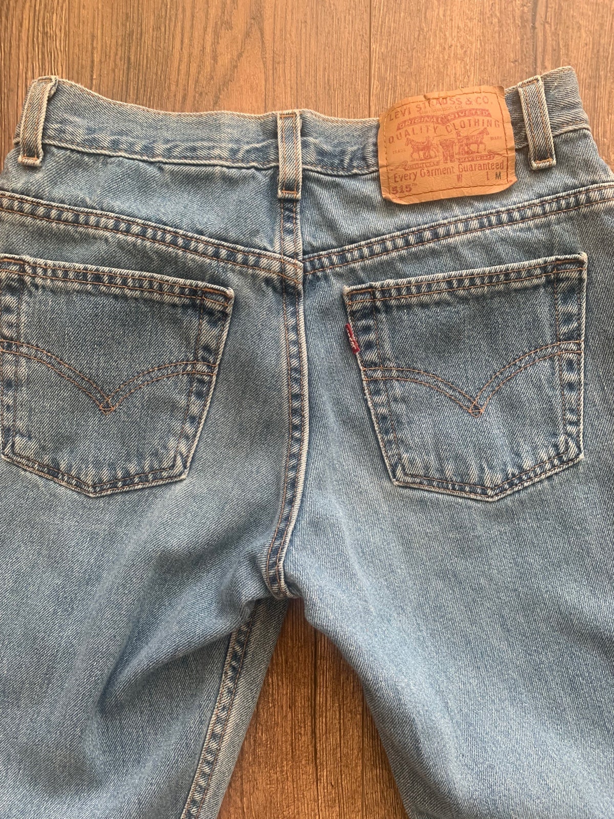 Vintage Levi’s 515 boot cut light wash/ W27 L29