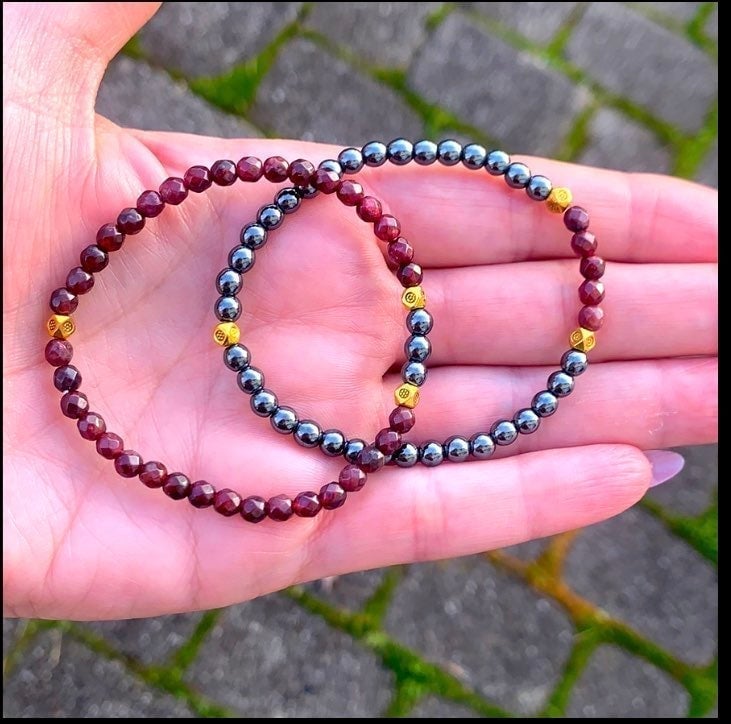 JANUARY BIRTH STONE Garnet/Hematite bracelet set