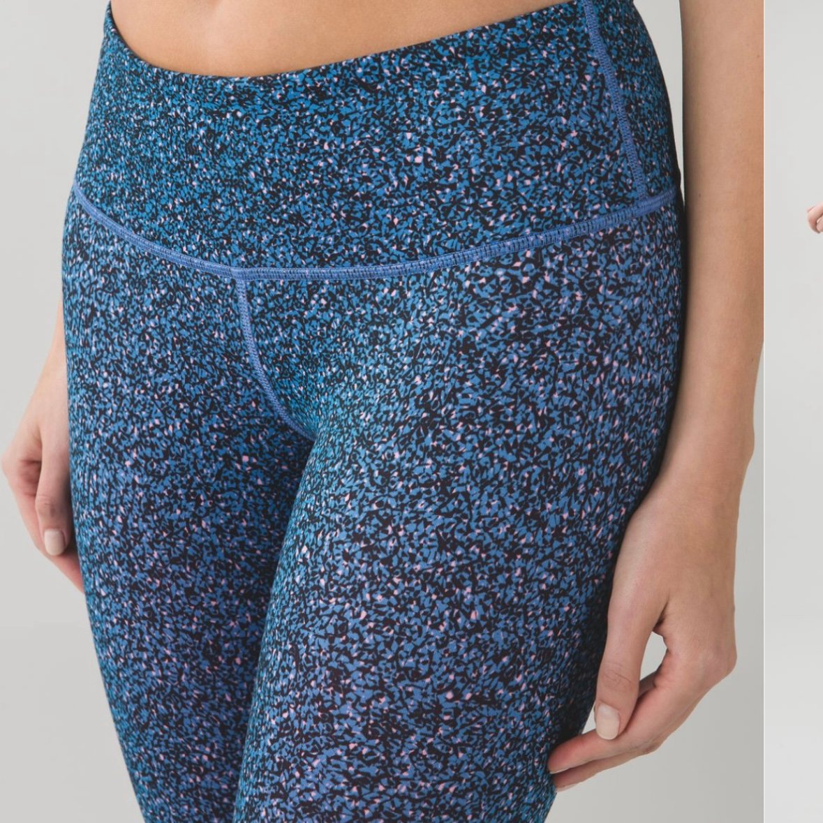 Lululemon Wunder Under Leggings size 6