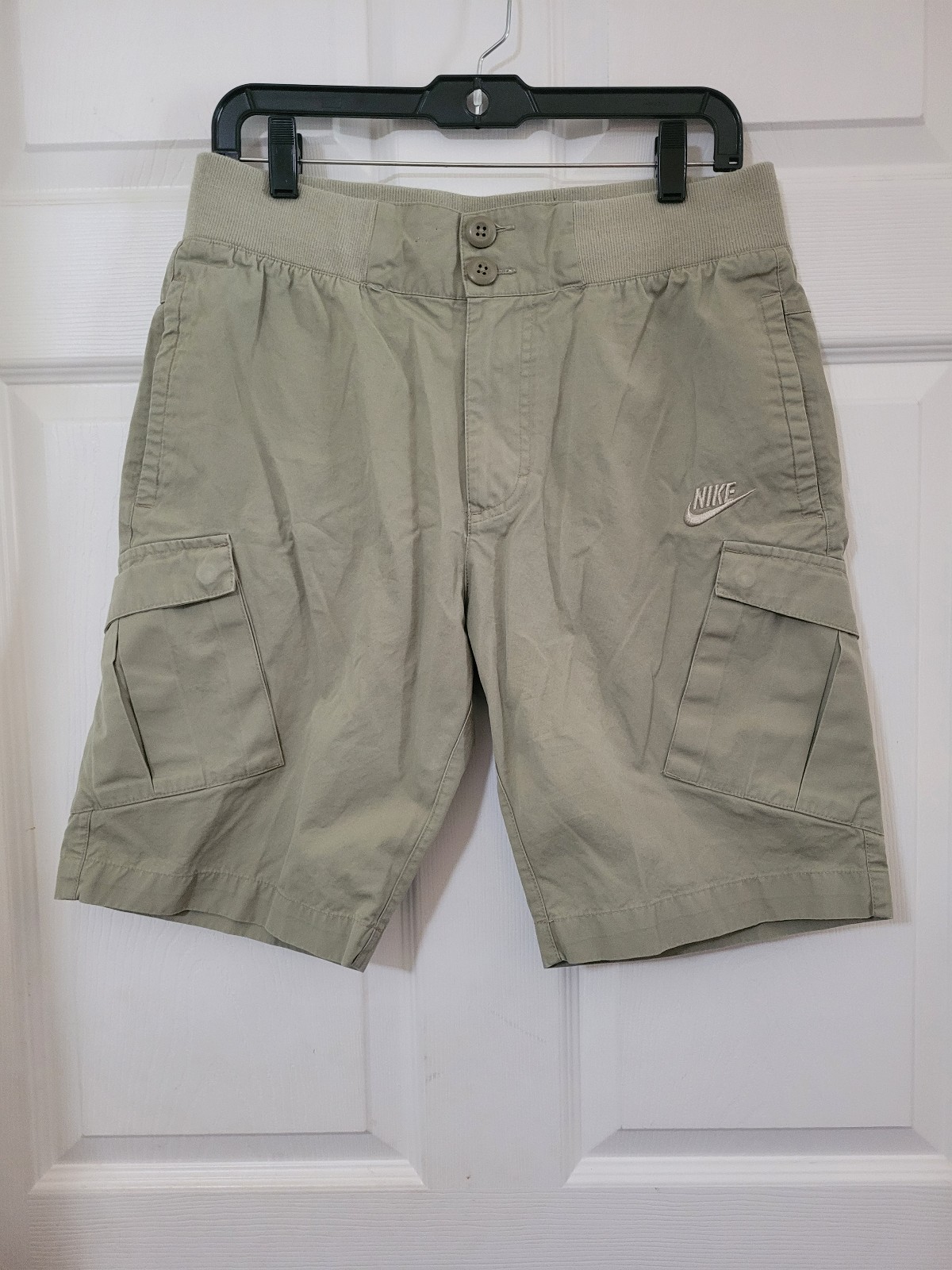 Men Size Medium Nike Khaki Cargo Bermuda Shorts