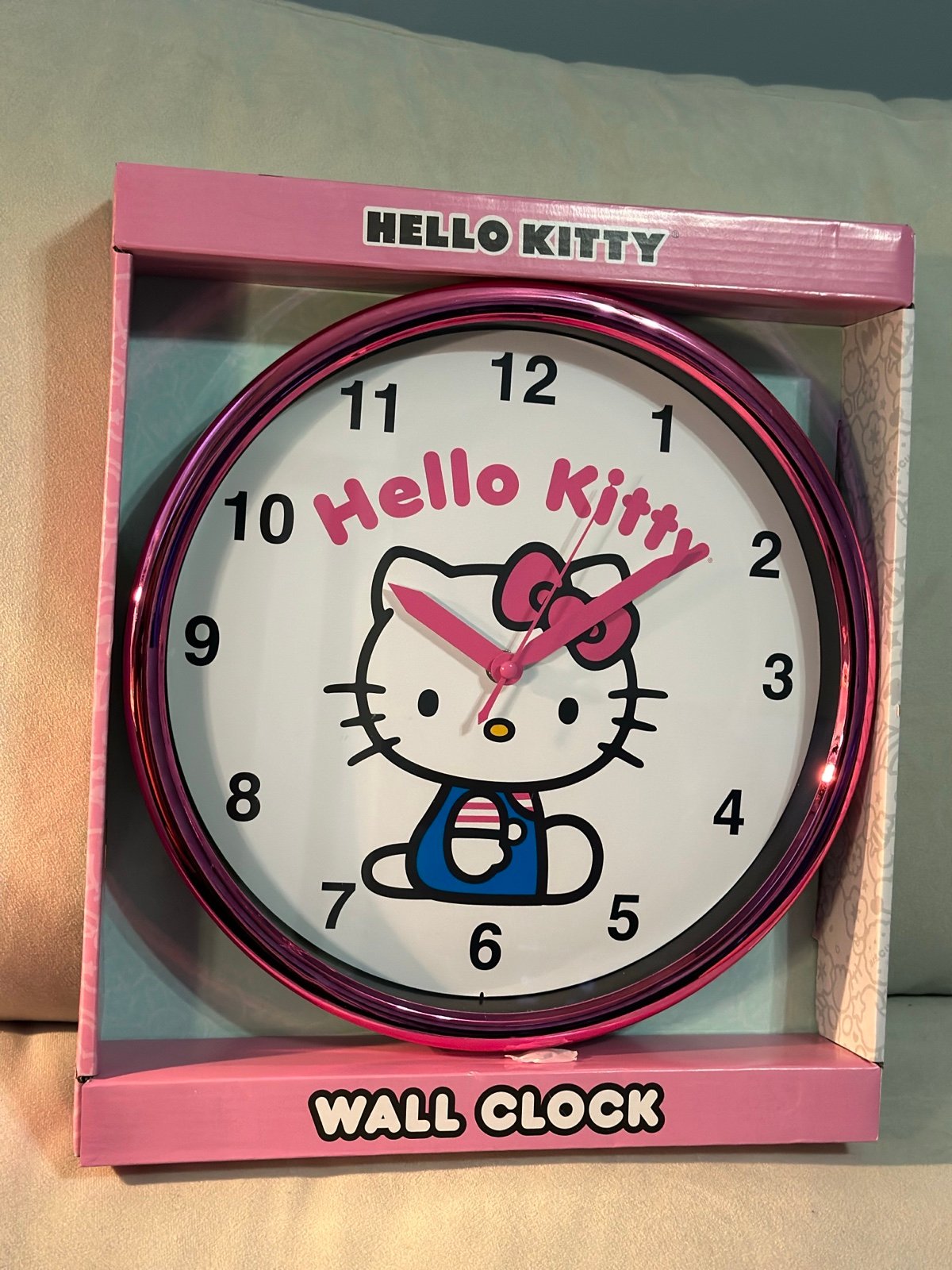 Hello Kitty Wall Clock