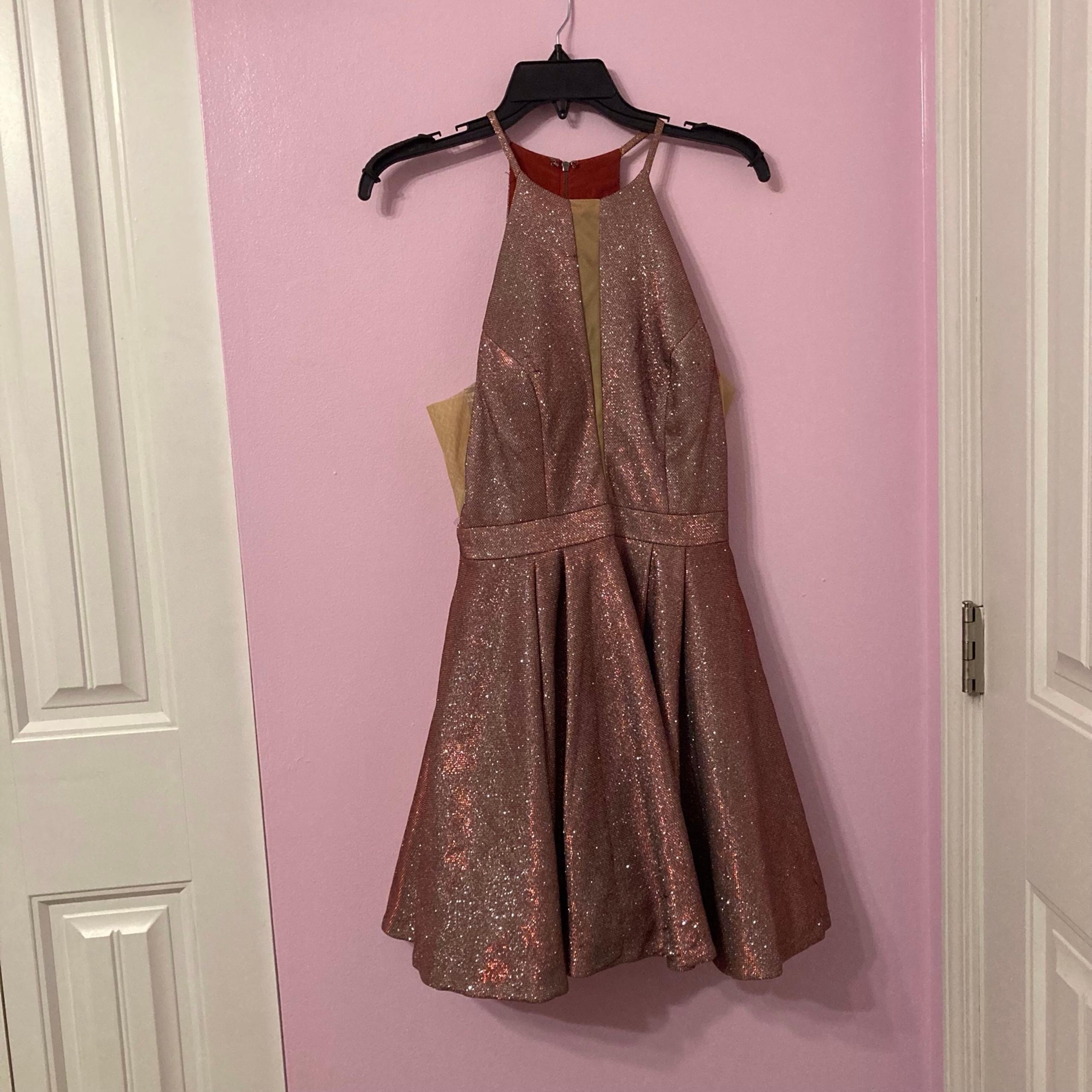 Sherri Hill - 53027 Short Illusion Paneled Halter Glitter Dress size 4