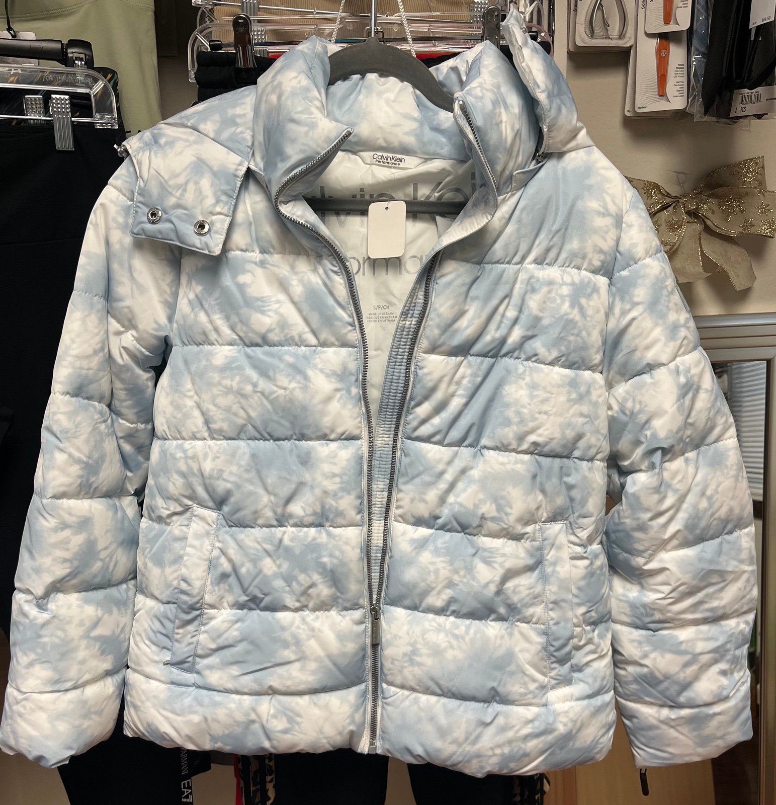 New CALVIN KLEIN Bubble coat size small women