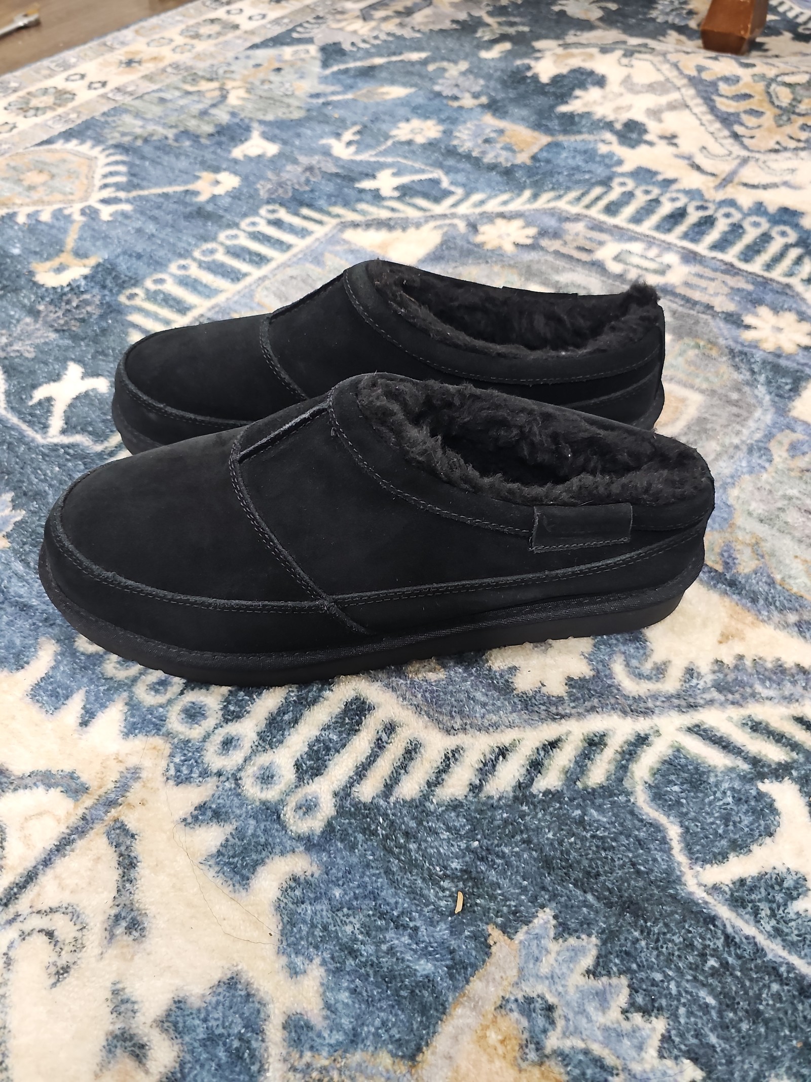 Koolaburra by UGG Graisen Scrolls for Women, Black