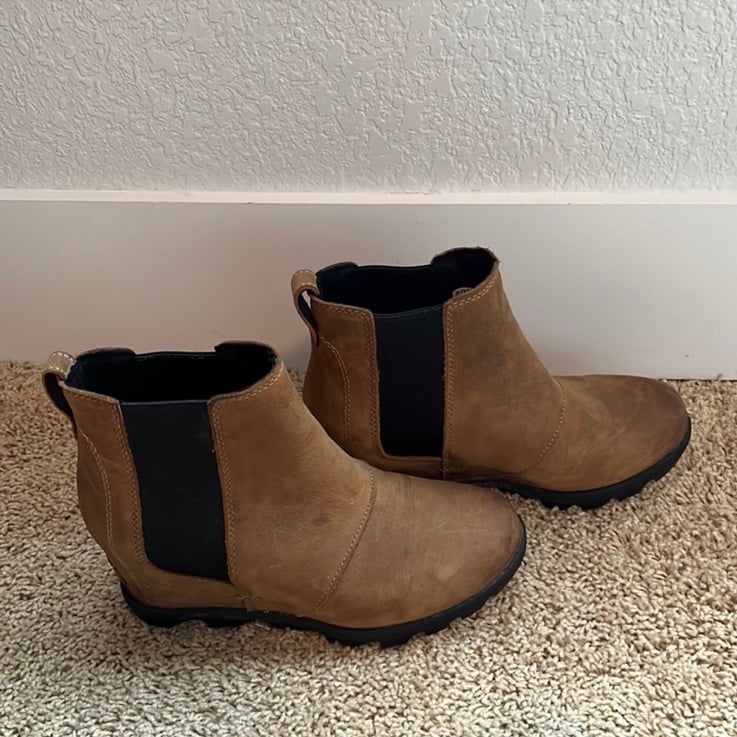 Sorel Joan of arctic wedge Chelsea boot
