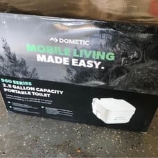 Dometic 960 series portable toilet
