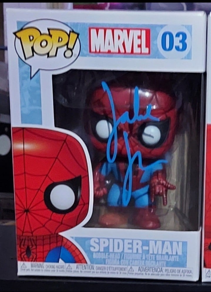 Funko Pop Signature Spiderman Pop Signed By Jake Johnson Authentic certificatio