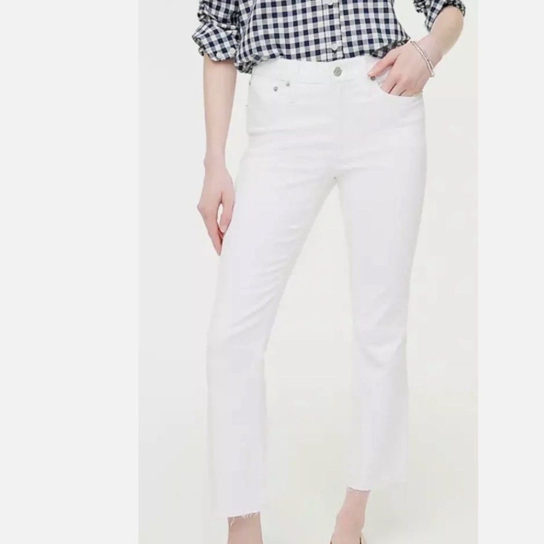 J.Crew White Petite flare crop jean in signature stretch Size 26P