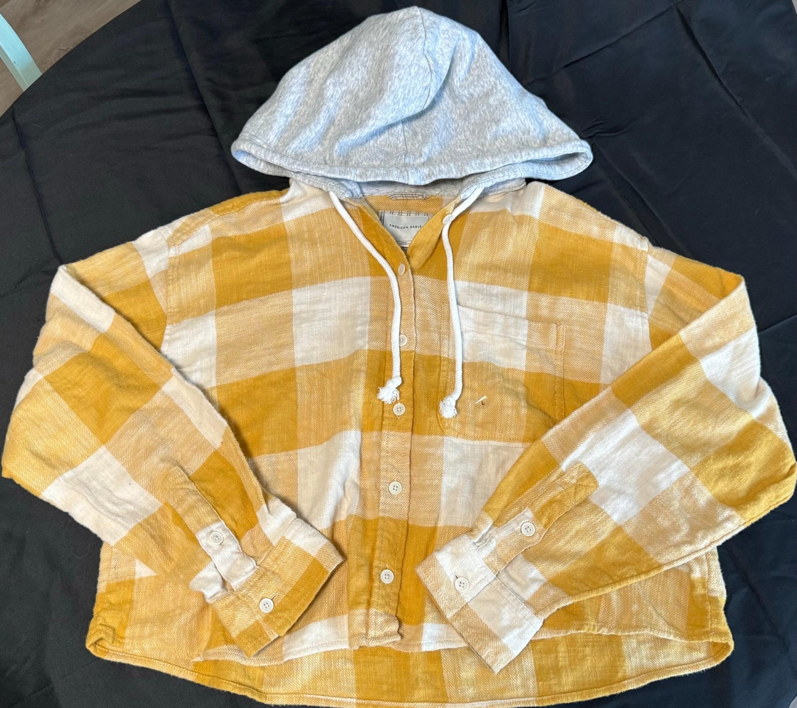 American Eagle Plaid Cropped Hooded Oversized Yellow Flannel