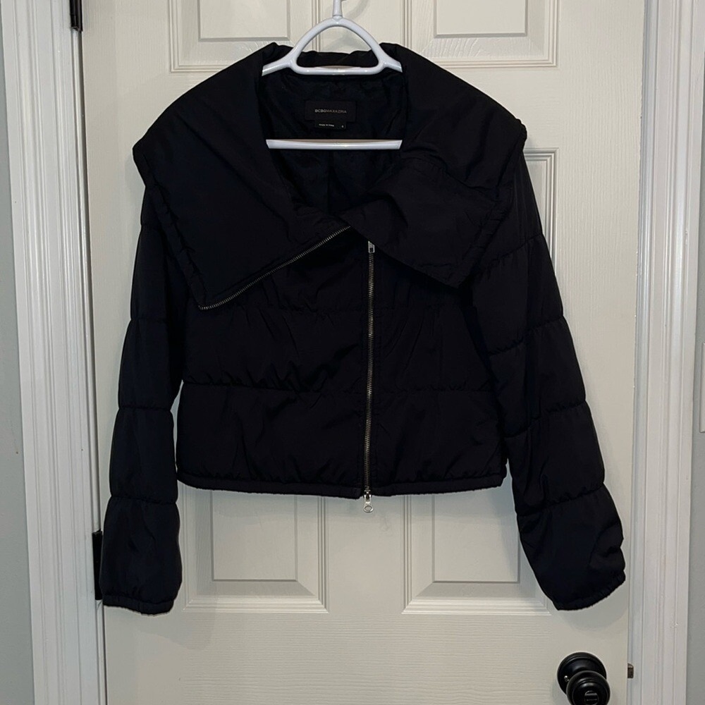 BCBGMAXAZRIA Women's Black Puffer Jacket Sz Small Polyester Filled Lightweight
