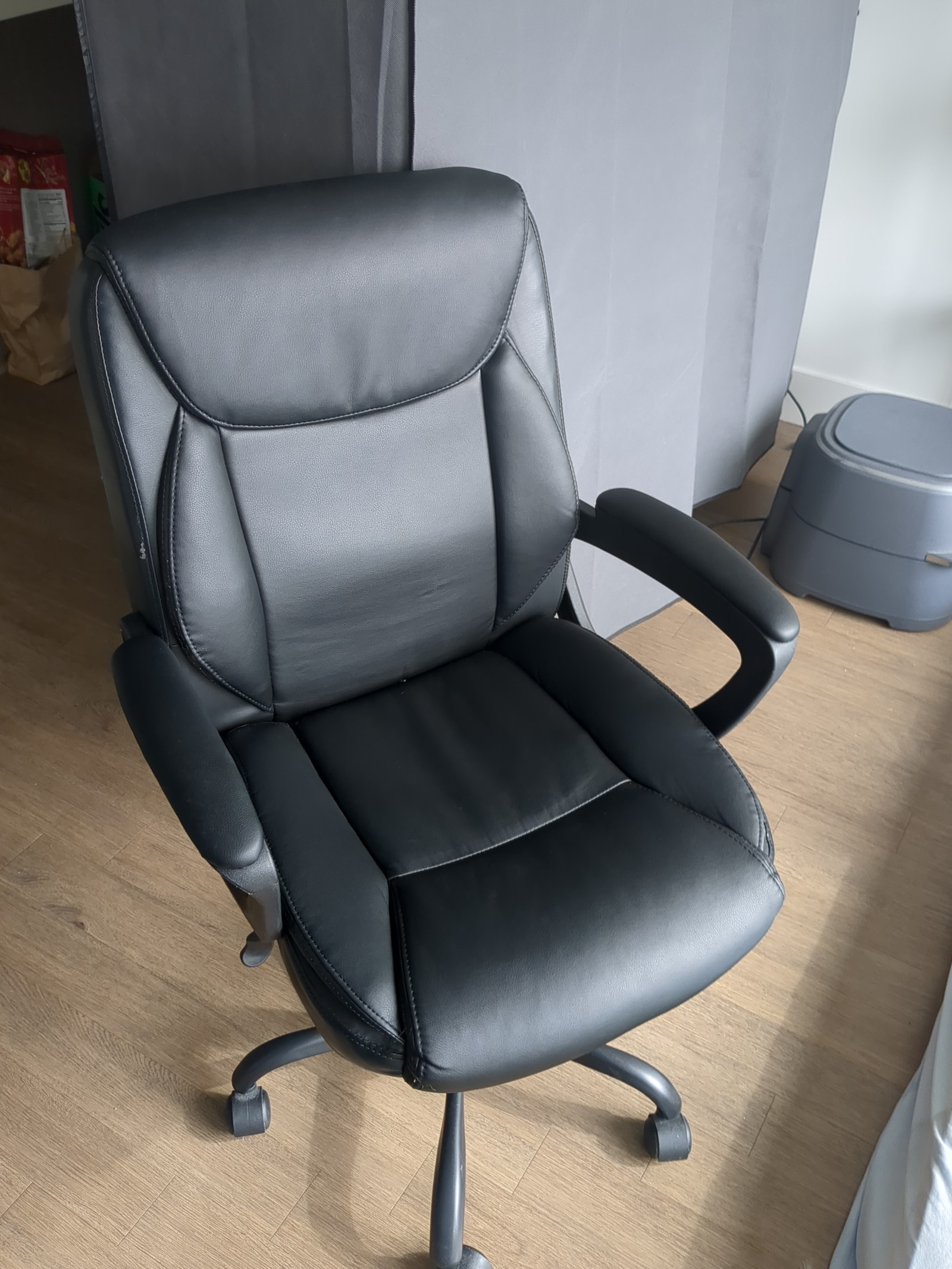 Black Executive Office Chair Ergonomic High Back Leather Computer Desk Chair