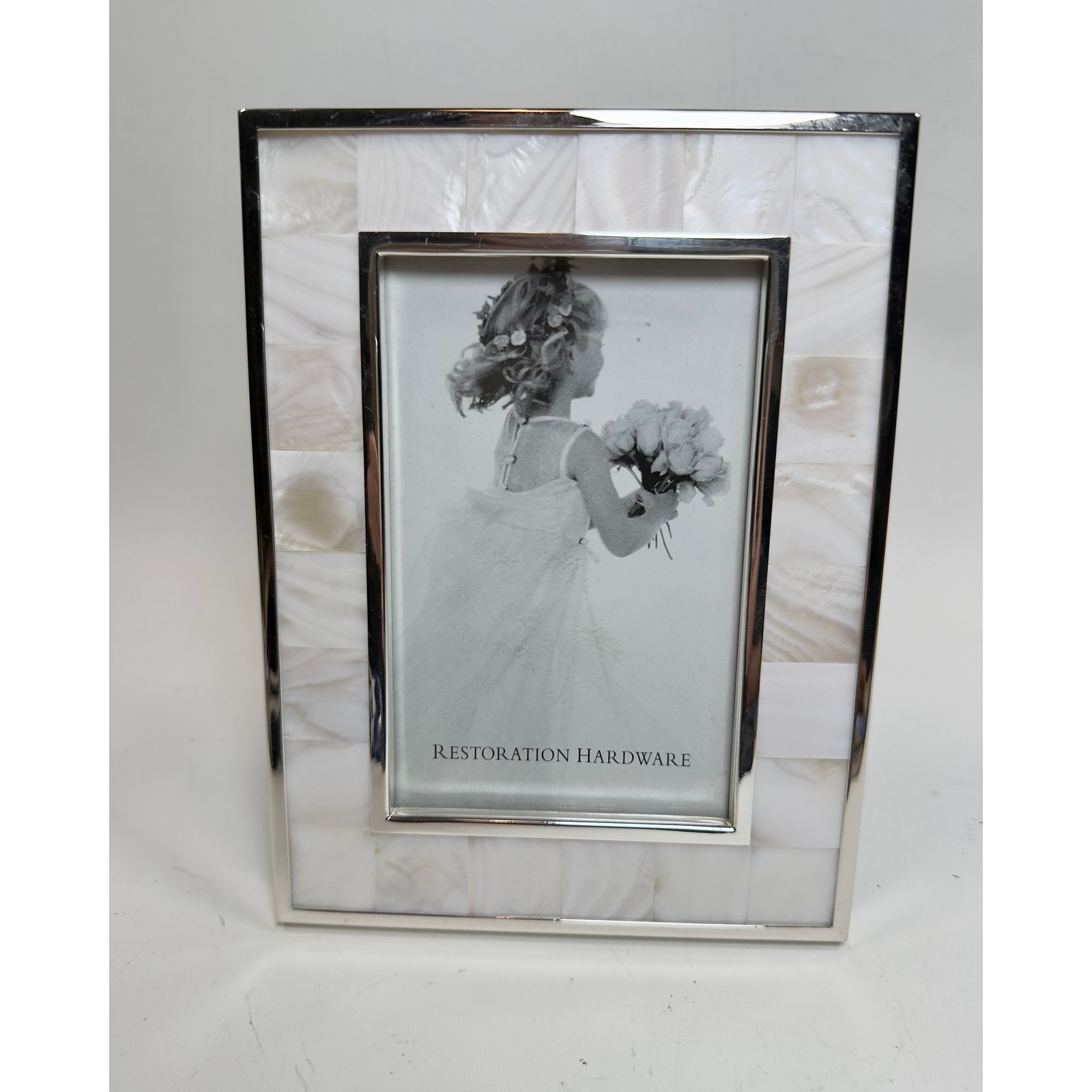 NWOT Restoration Hardware Mother of Pearl Frame 6” x 8”