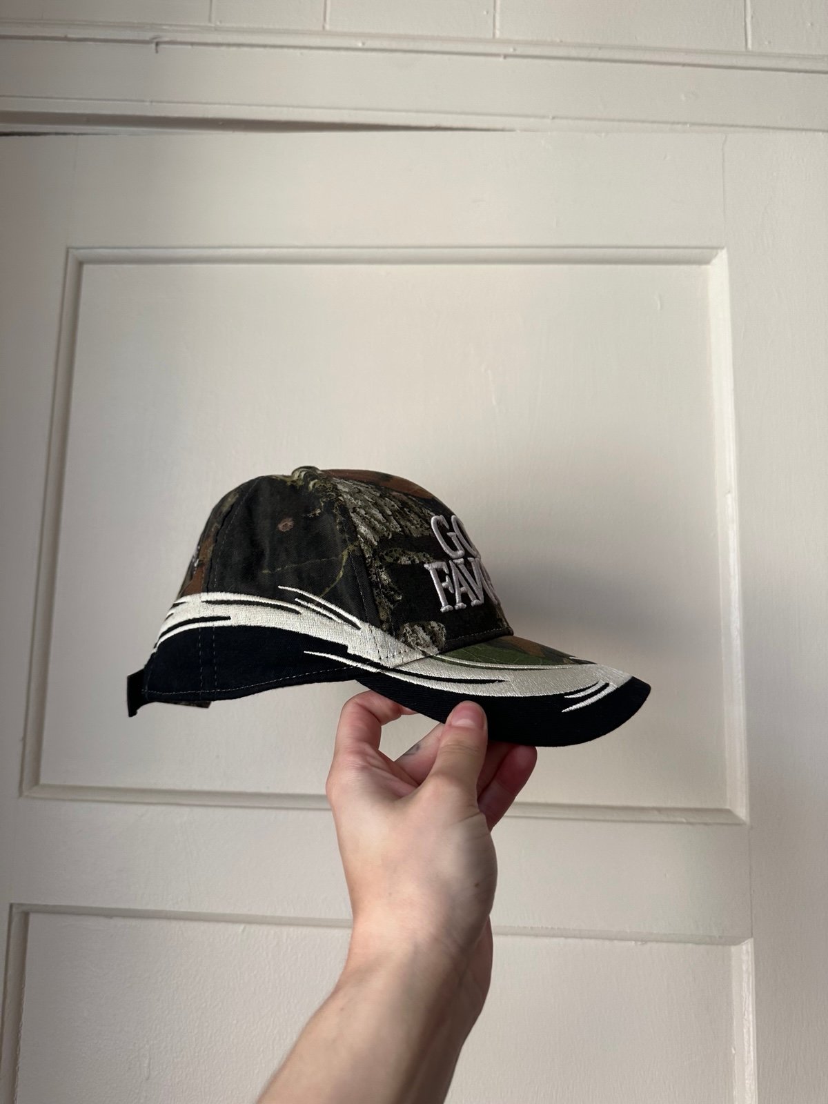 帽子 ayaGod's Favorite Real Tree Hat God's Favorite Real Tree Hat – Praying