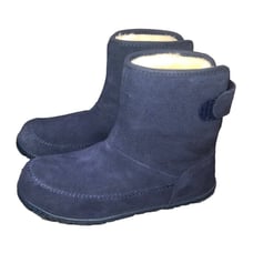 LL Bean Kids' Wicked Cozy Boots Classic Navy Lambskin Shearing Size 3 NEW