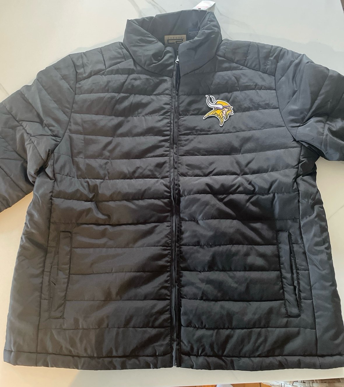 Minnesota Vikings men’s puffer coat size m nwts