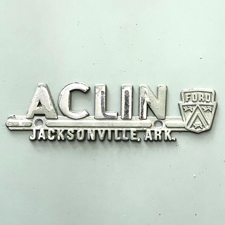 VTG Metal Car Dealership Dealer Emblem Badge ACKLIN CAR DEALERS JACKSONVILLE ARK