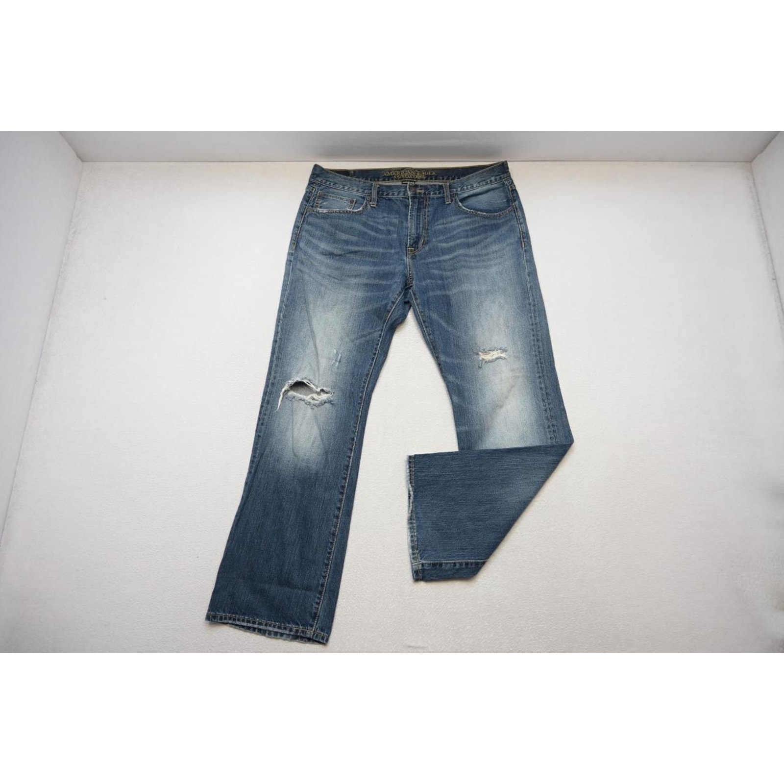 American Eagle Original Bootcut Distressed Blue Denim Jeans Mens Sz 36 x 32