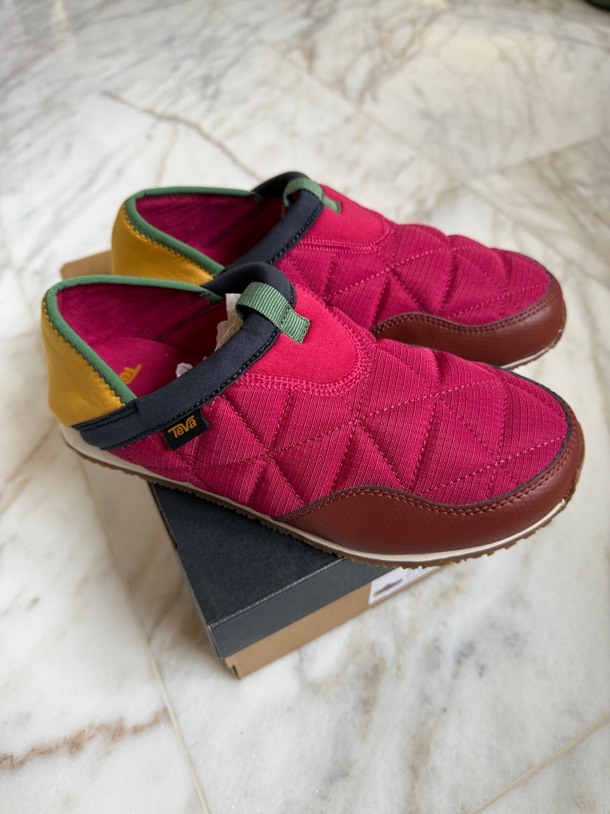 Teva ReEmber Moc Big Kid 5 YOUTH Red Brown Multi Sneakers Shoes NEw