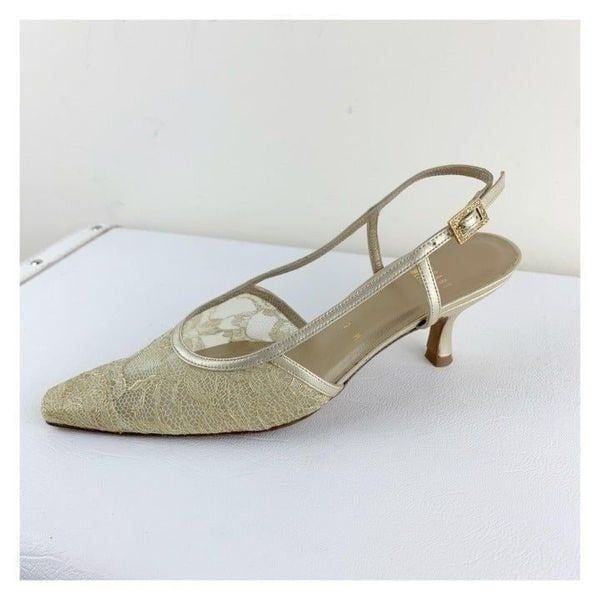 Stuart Weitzman Gold Leather and Lace Evening Shoes Sz 7 EUC.