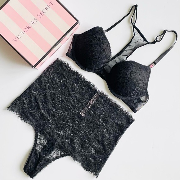 32B SMALL Victoria’s Secret black bra set