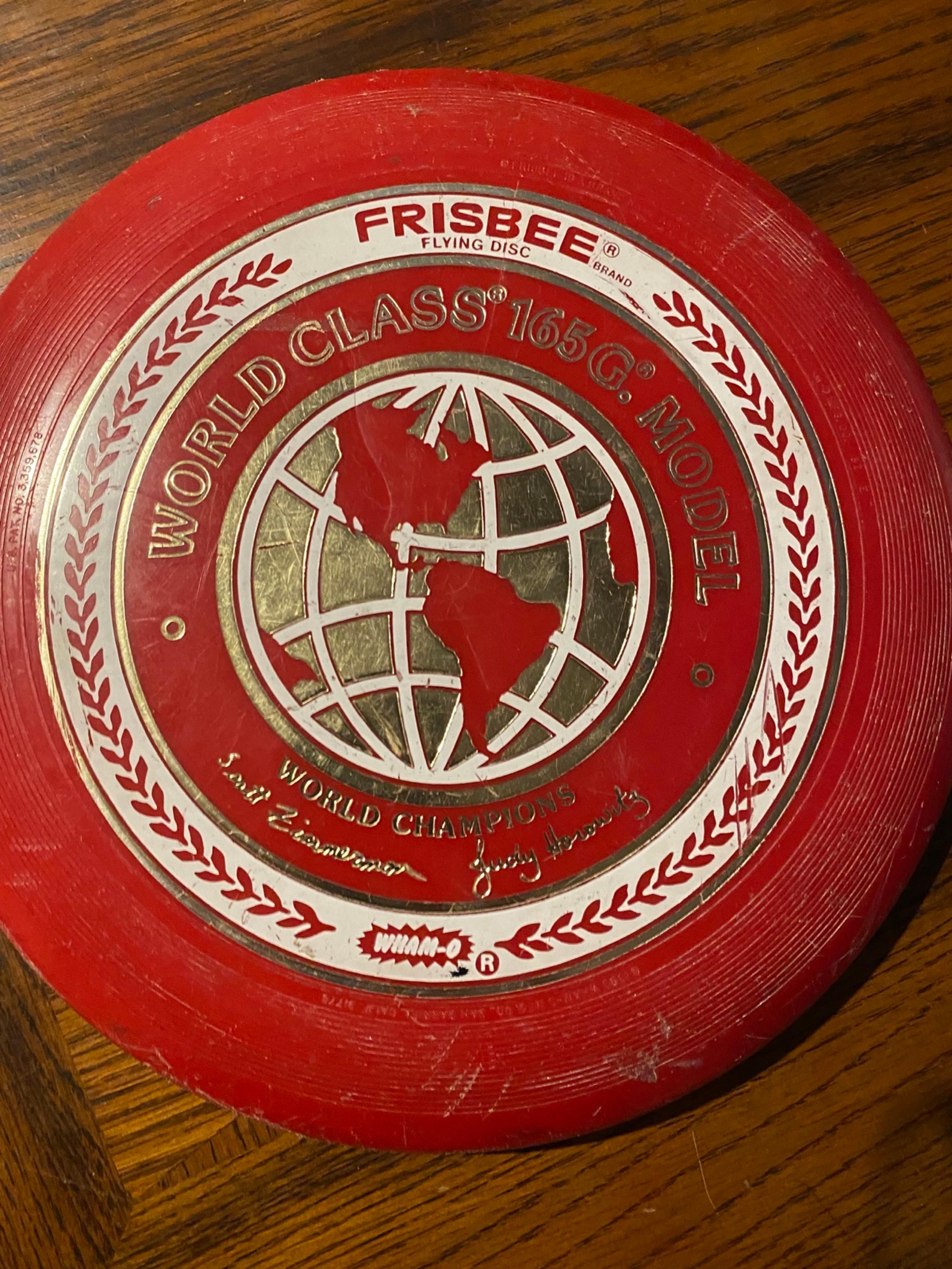 Vintage 1980 frisbee
