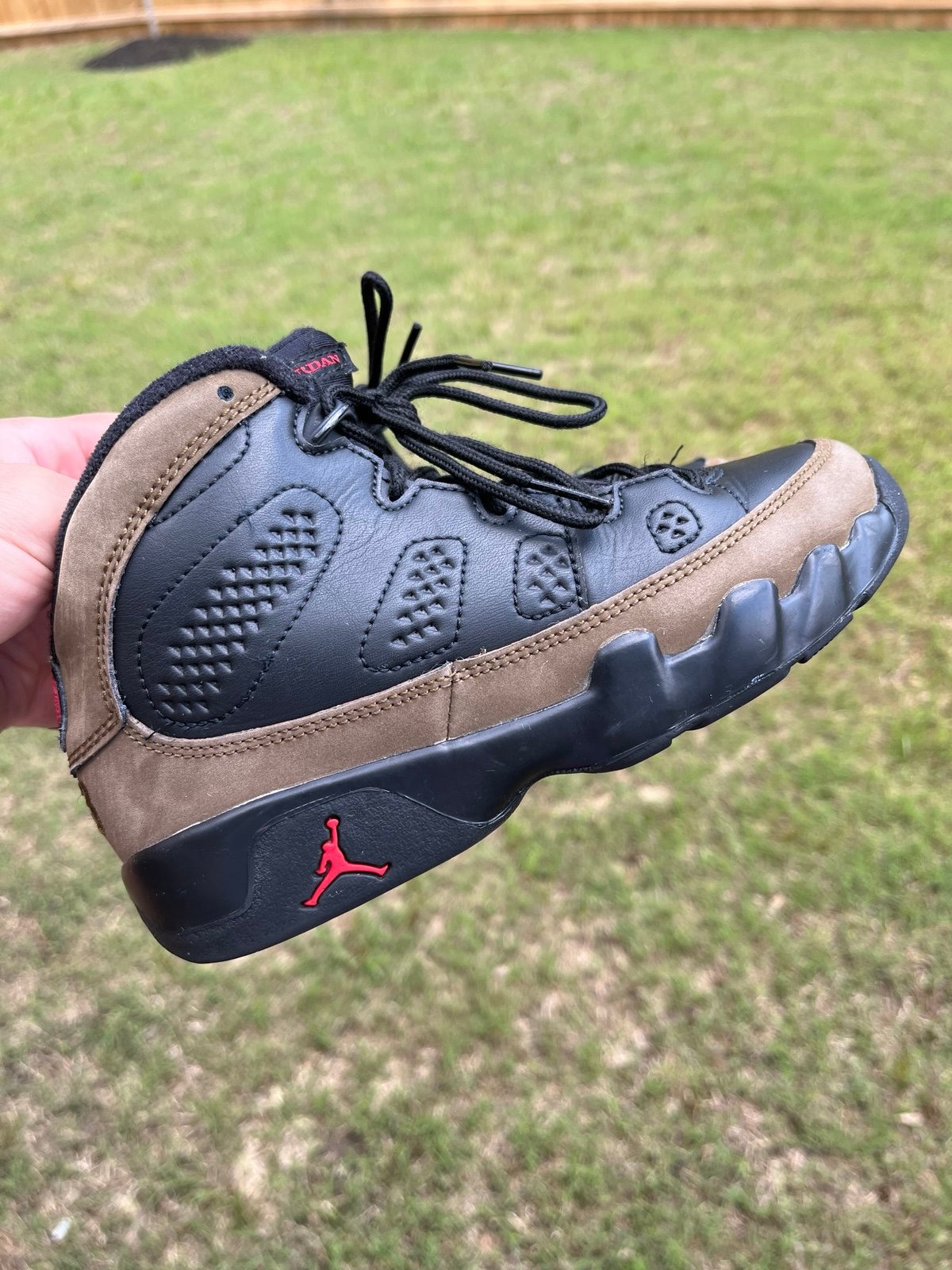 Jordan 9 Retro Kids Size 1 youth