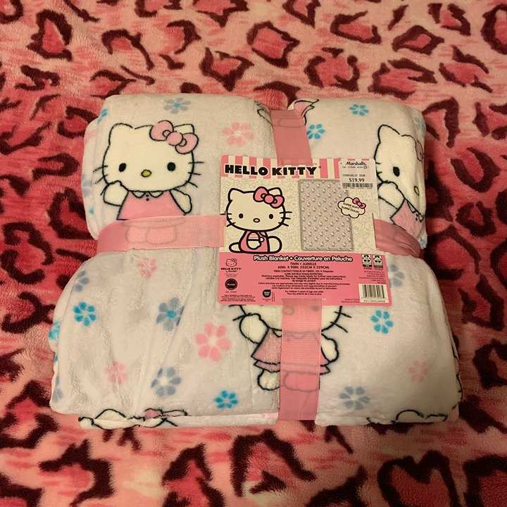 Hello Kitty Blanket
