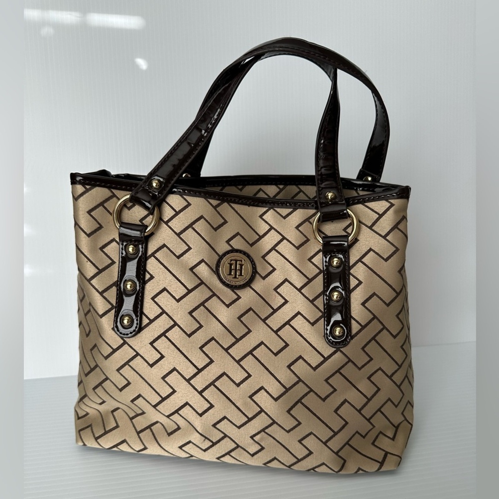 TOMMY HILFIGER TOTE BEIGE GOLD/LIGHT BROWN - MSRP: 99.00