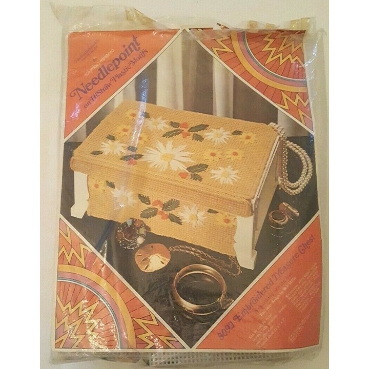 Plastic Canvas Embroidered Treasure Chest Box 1972 Columbia Minerva 8092 Unused
