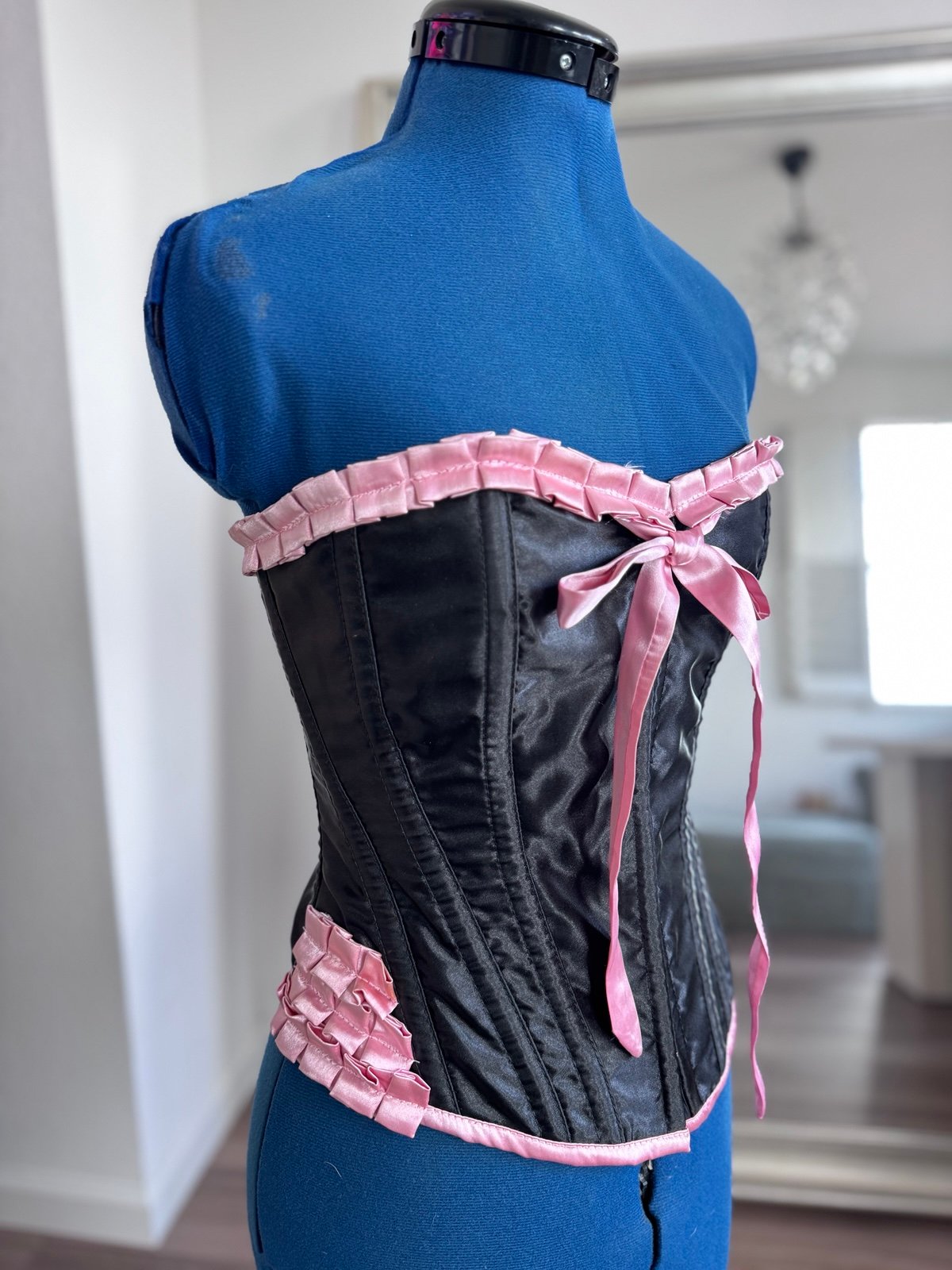 Burleska Bustier Corset Black And Pink Ruffle Gothic Feminine Sexy Top Size M