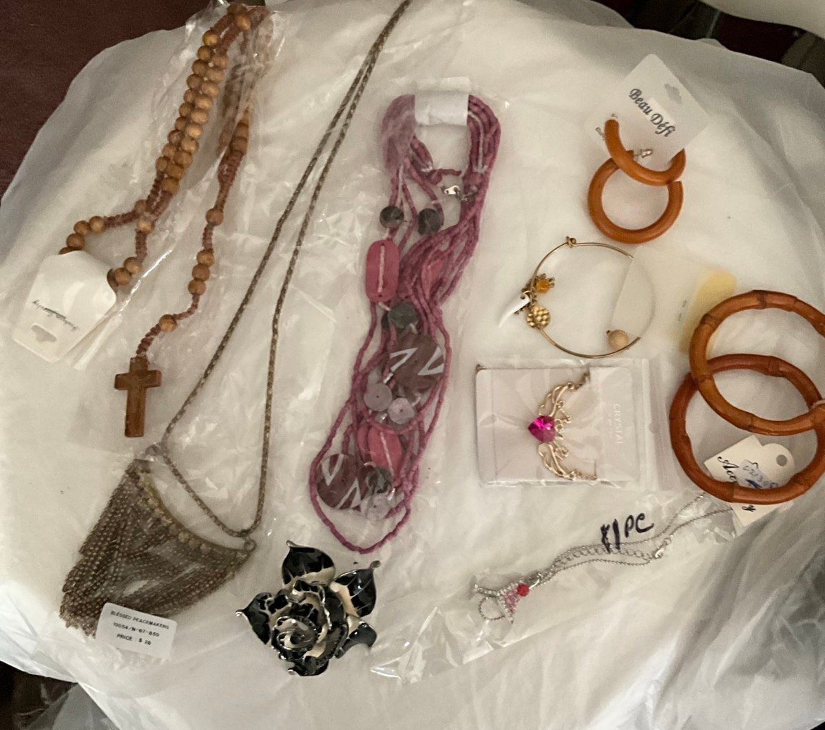 NEW 10pc CRYSTAL & MORE MIX vintage JEWELRY LOT#9000-4 from 2000-2003 & now