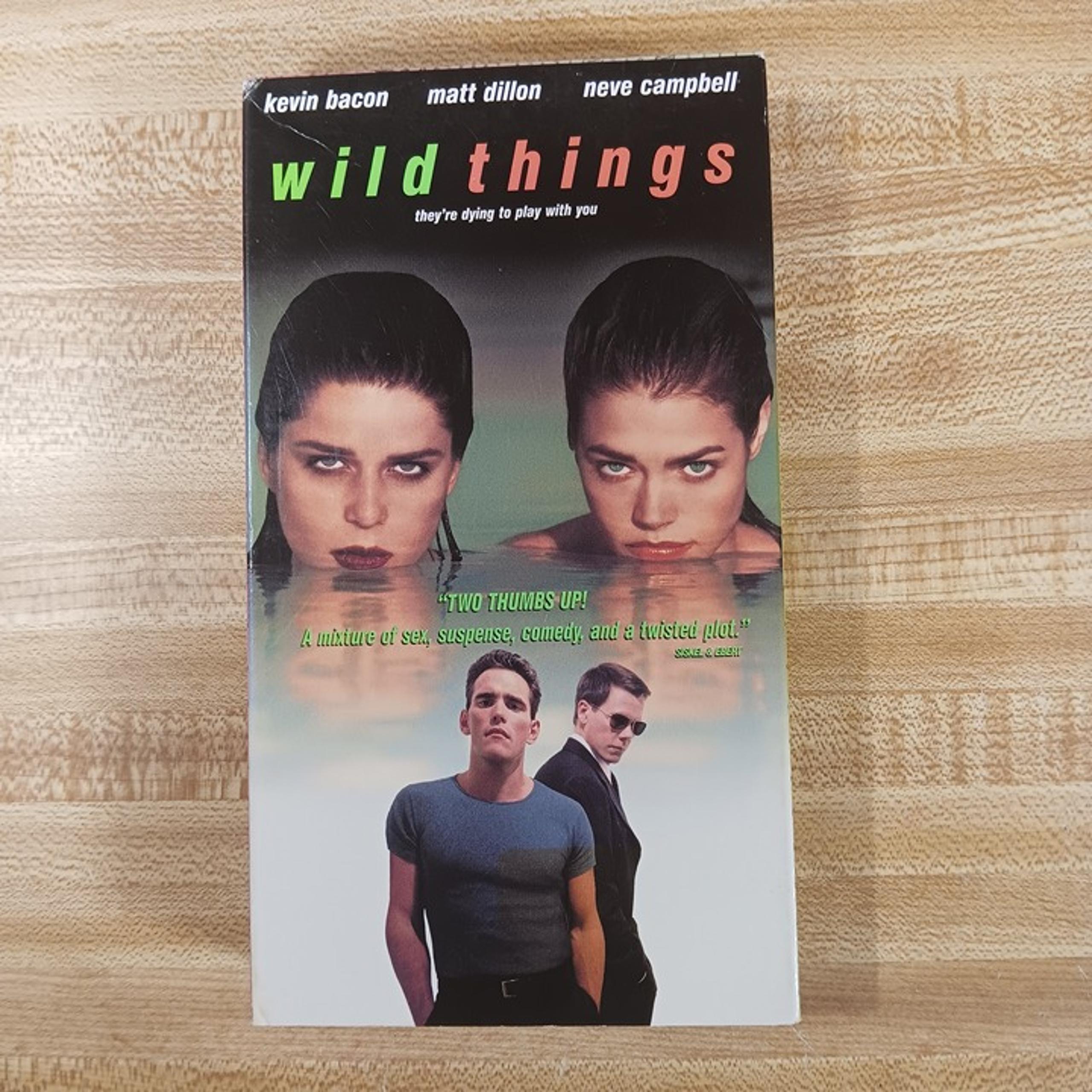 Wild Things 1998 VHS John McNaughton Kevin Bacon  Matt Dillion  Neve Campbell VG