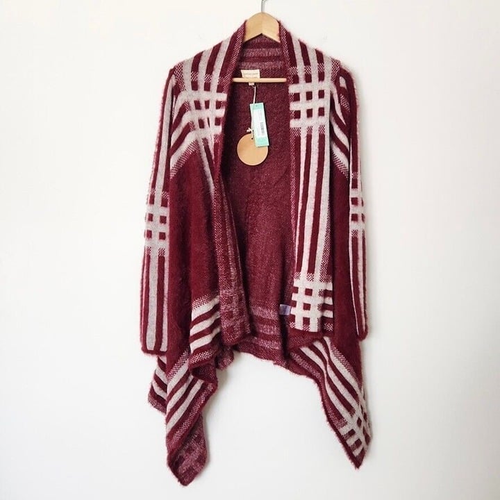 New Emory Park Plaid Oversized Cardigan Small Burgundy Red Asymmetric Open Effy