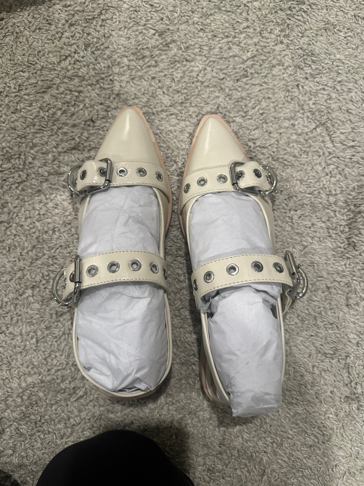 Brand New! Dolce Vita Label Flats - Ivory