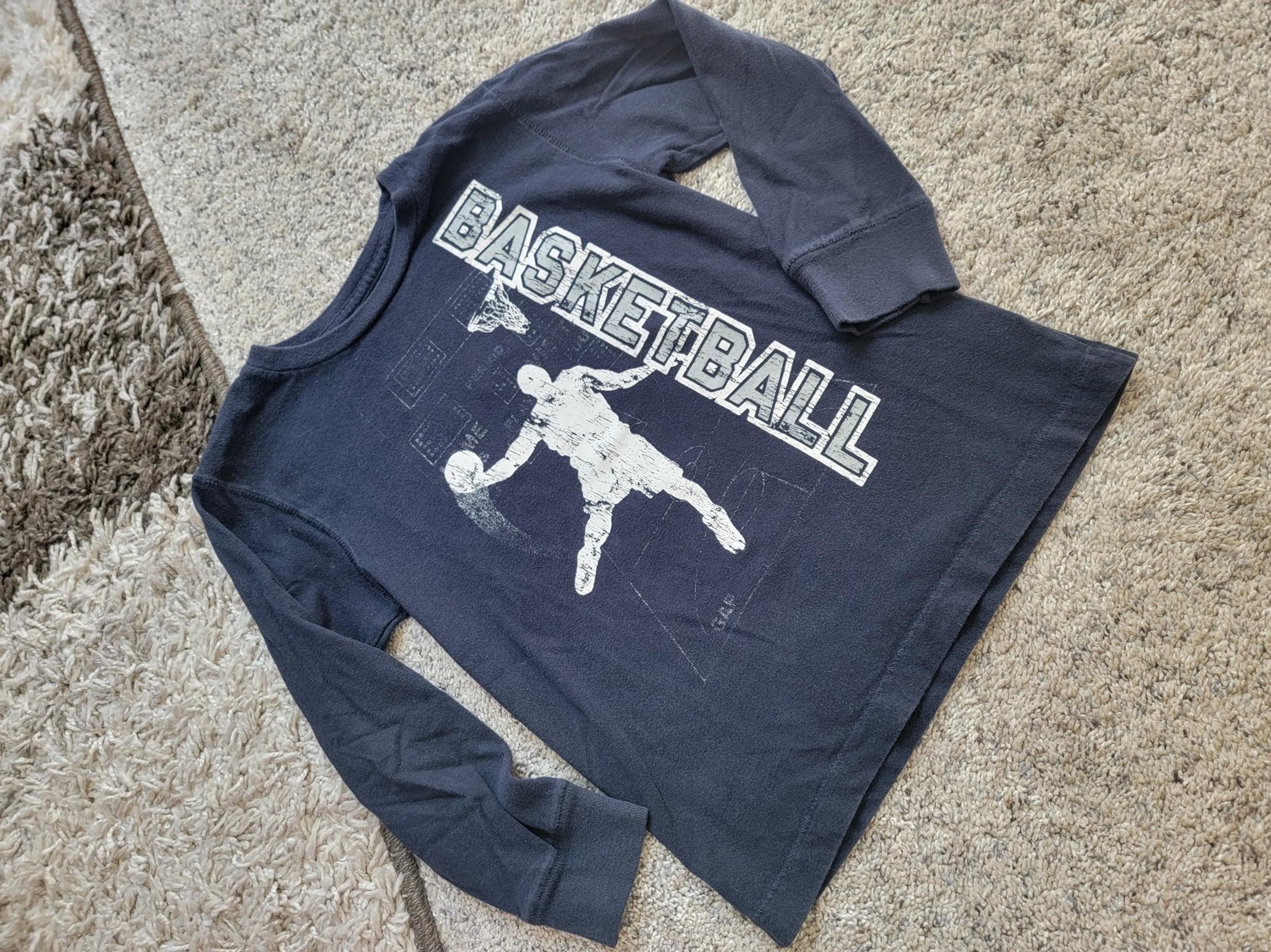 Gap boy Navy blue top size 4-5