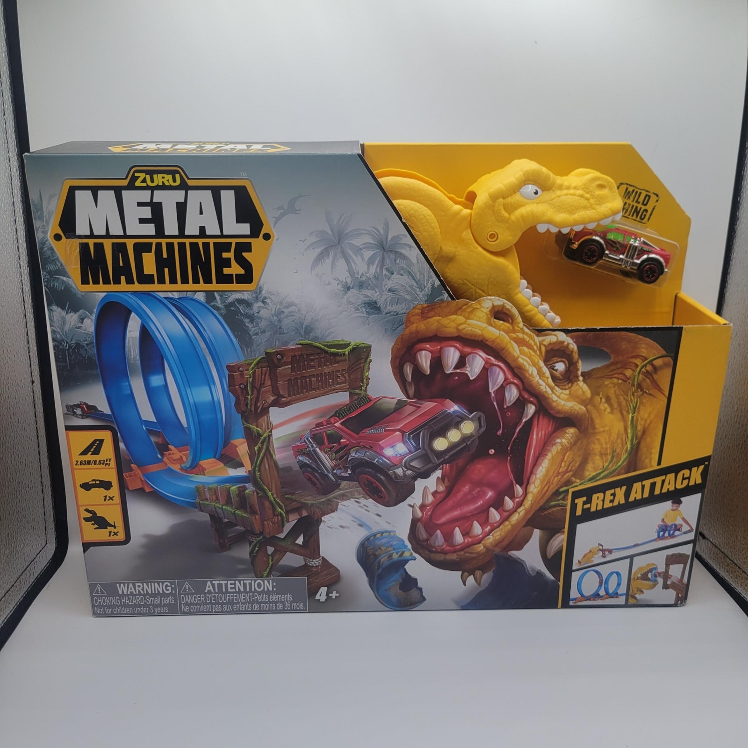 NEW Zuru Metal Machines Car and Dinosaur Race Track Set