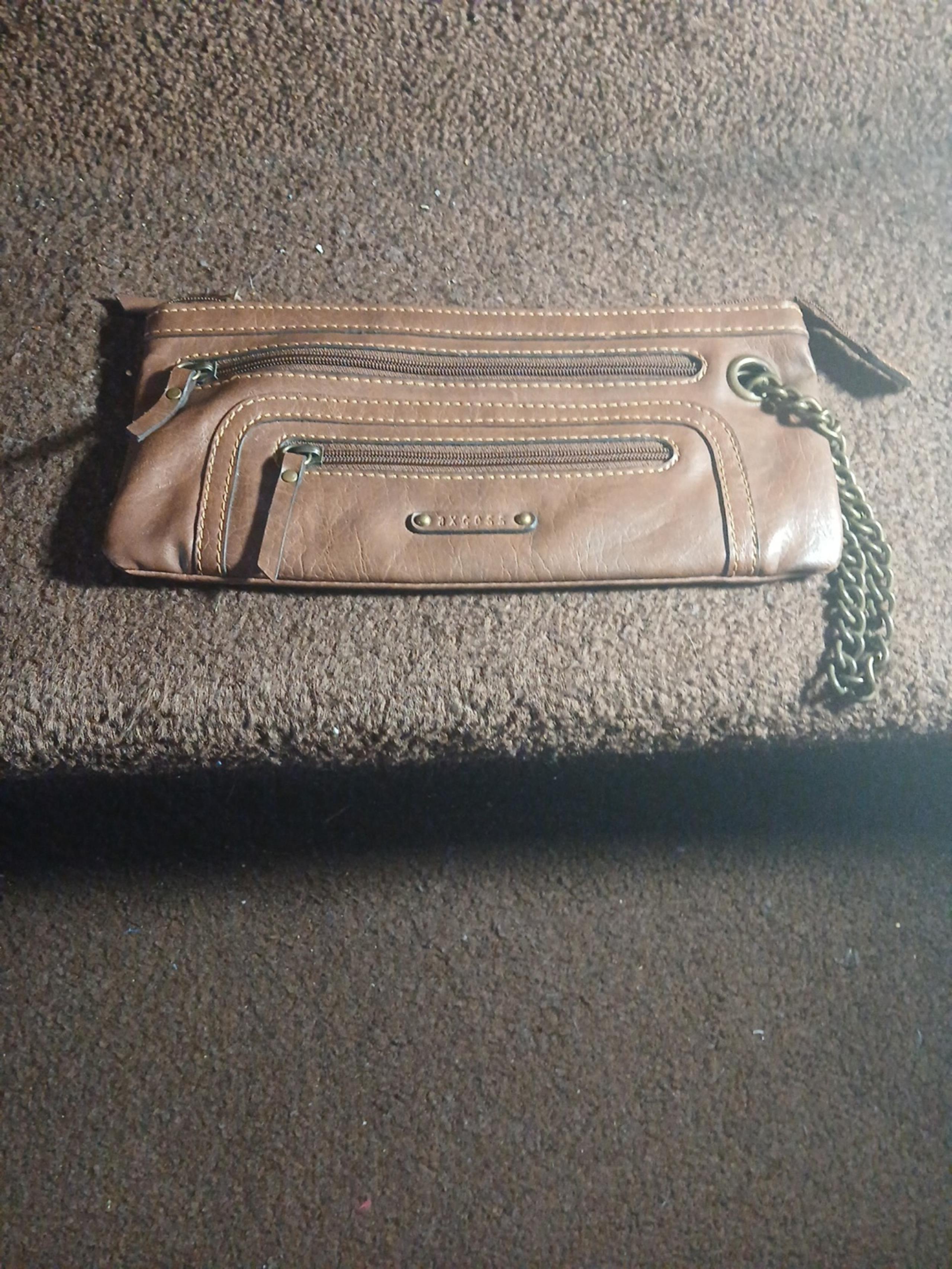 Womens clutch - Express