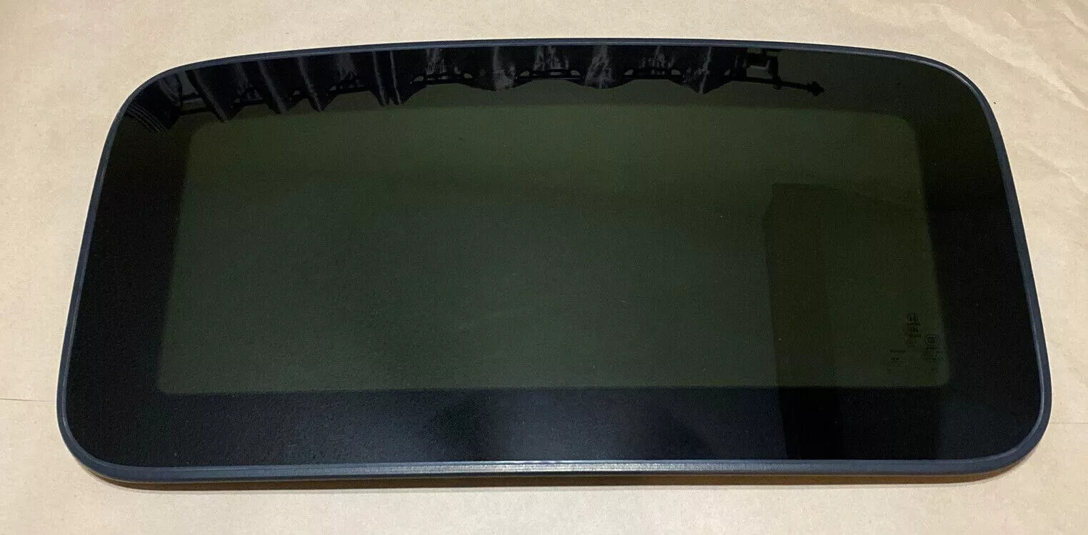 2008-2012 Honda Accord 4 Door Sedan Sun Roof Sunroof Window Glass OEM