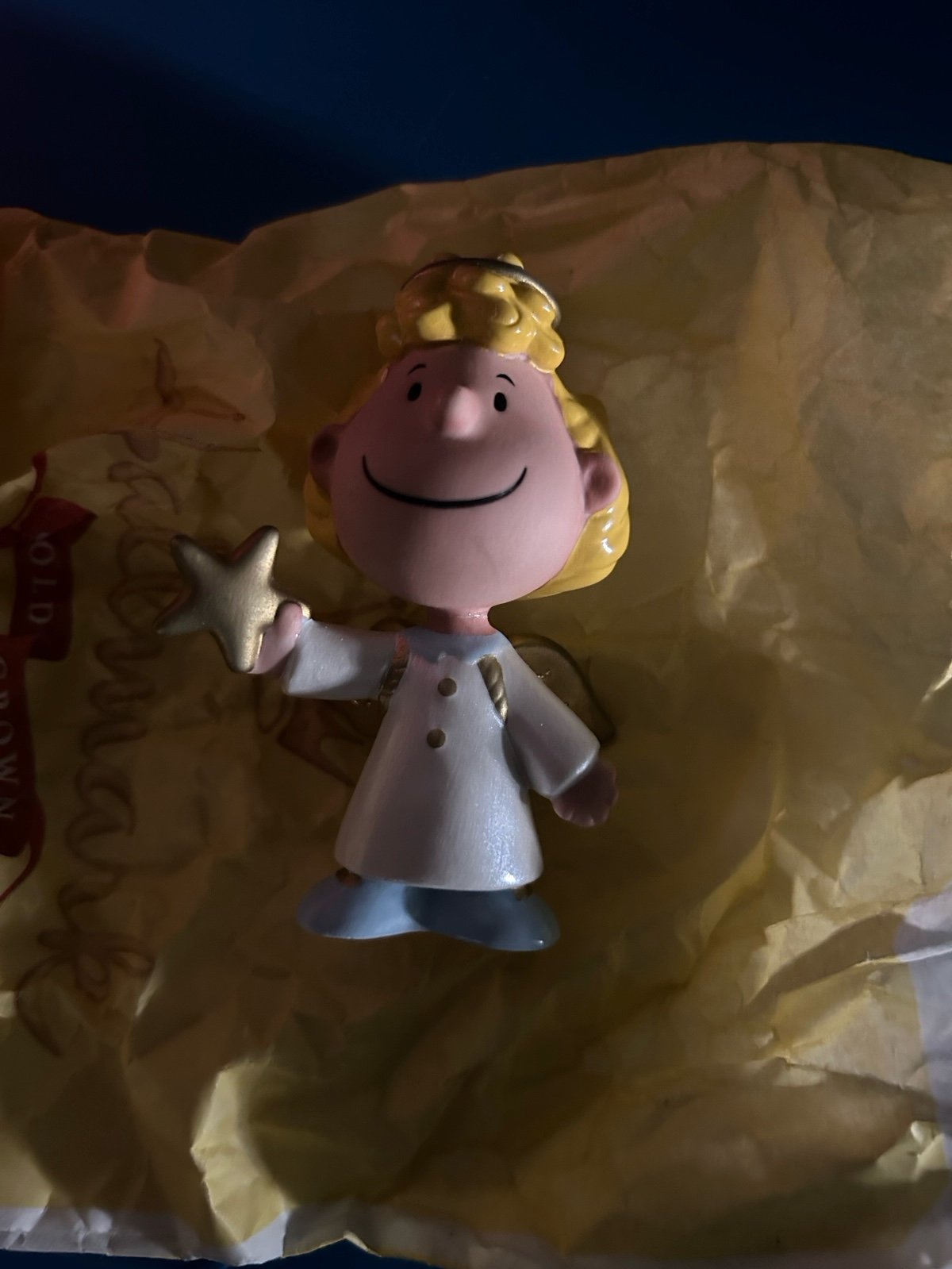 Hallmark sally as Angel peanuts Charlie Brown Christmas nativity figurine