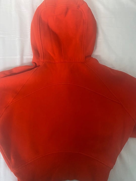Lululemon cropped hoodie
