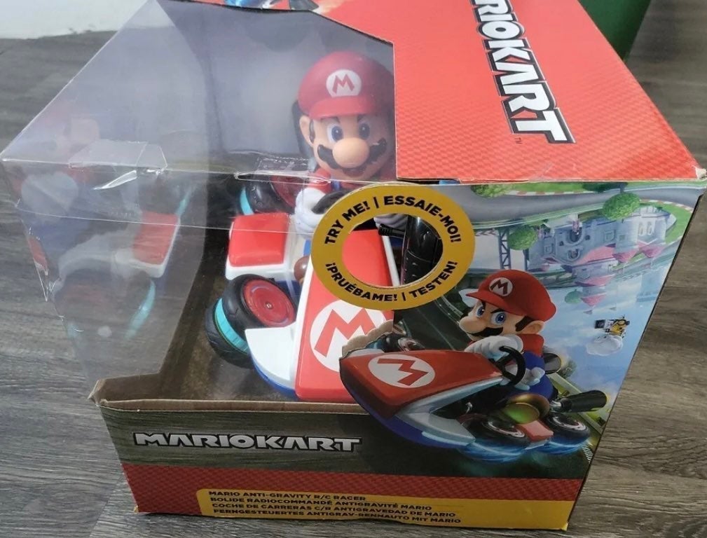 GameStop Exclusive! MarioKart -XL- RC RACER anti Gravity