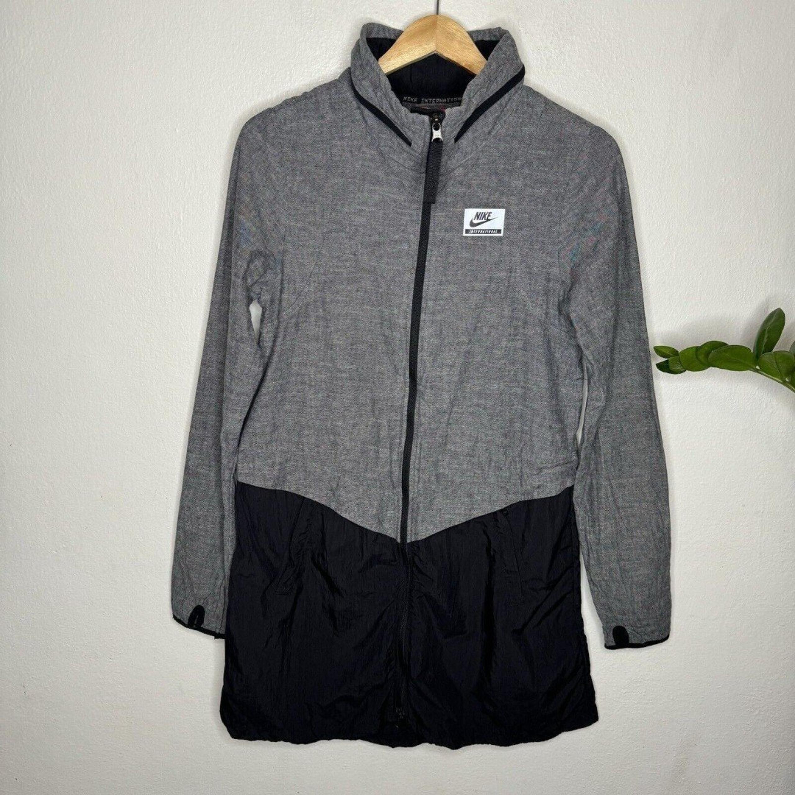 Nike International Women’s XS Full Zip Parka Gray Black Long Line Jacket Coat