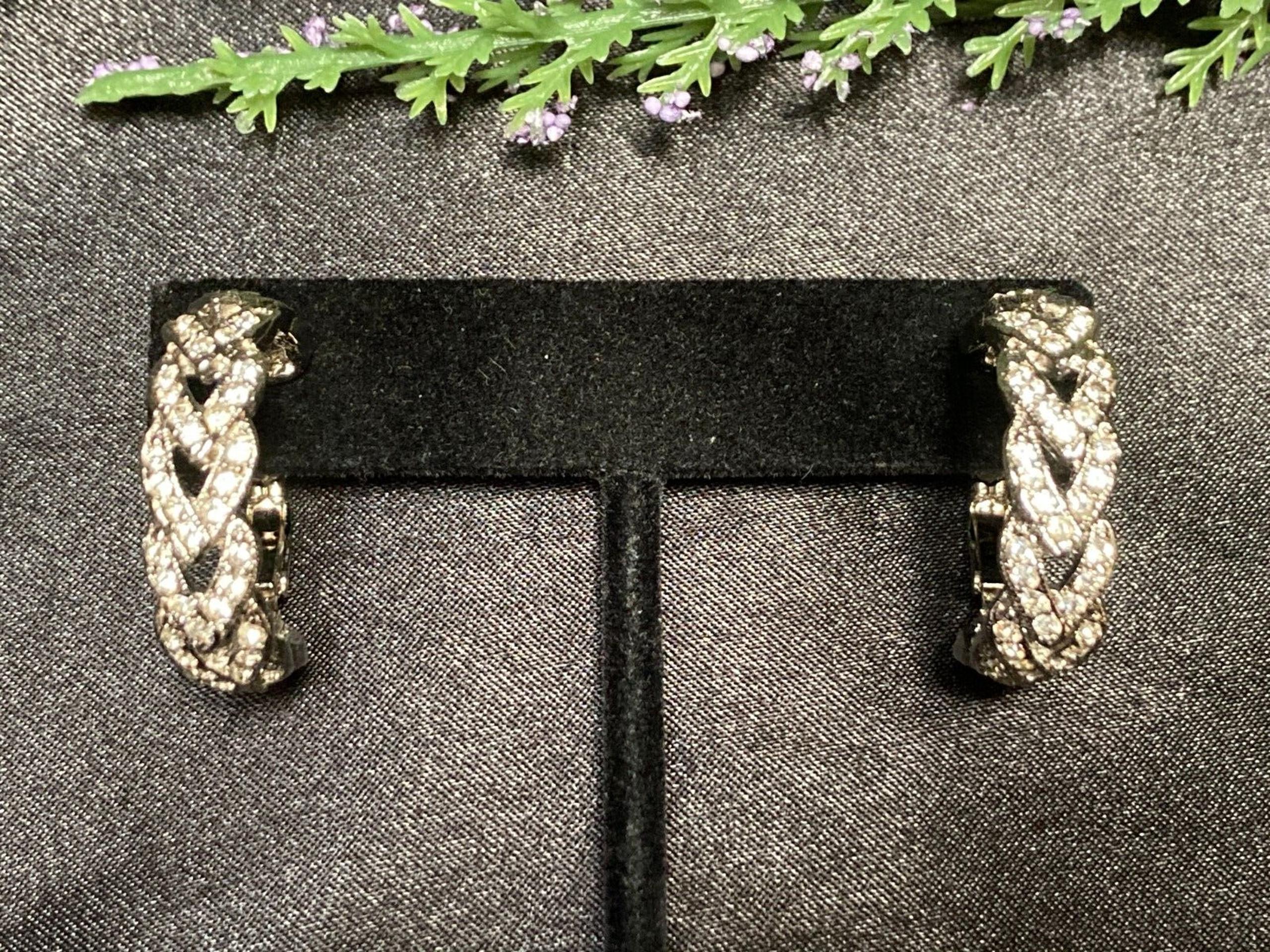 Classy Pair of CHIC Accessories Crystal Braided Hoop Clip-On Vintage Earrings